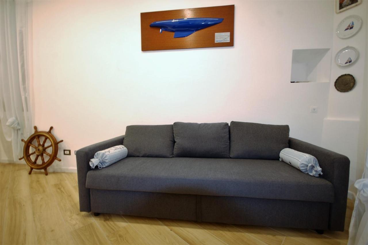 Appartamento Azzurra La Maddalena  Exteriör bild
