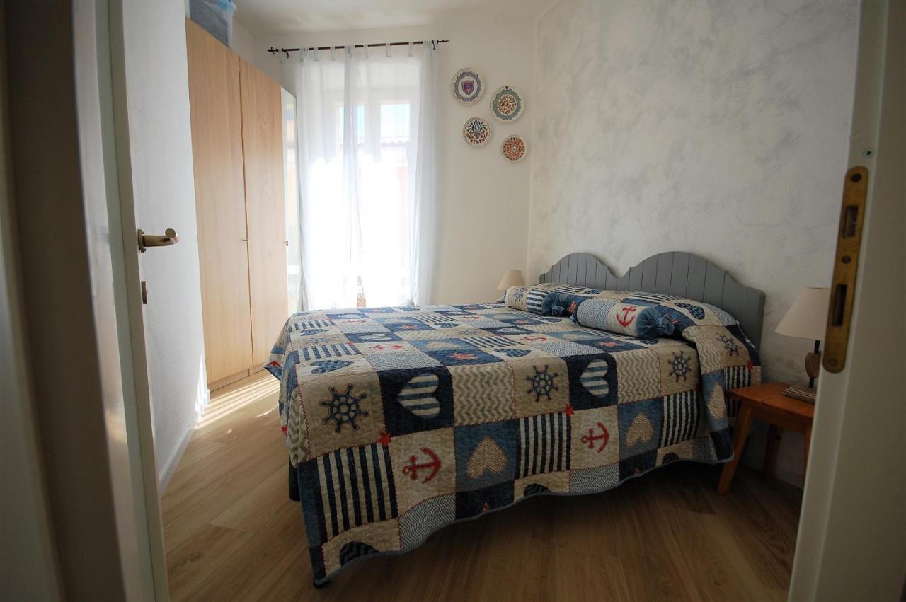 Appartamento Azzurra La Maddalena  Exteriör bild